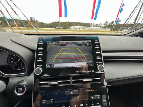 Used 2021 Toyota Avalon Touring image 37