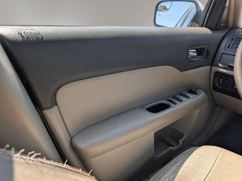 Used 2012 Ford Fusion SEL FWD image 37