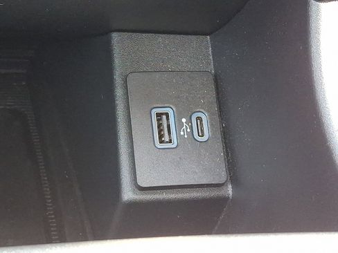 Certified 2023 Ford Edge SEL w/ Convenience Package image 25