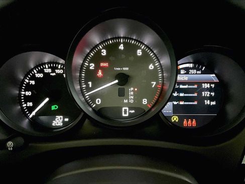 New 2026 Porsche Macan S image 17