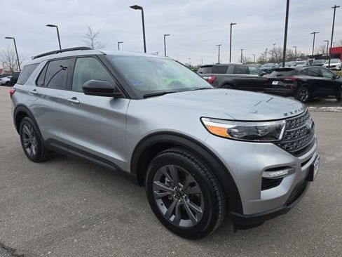Certified 2023 Ford Explorer XLT w/ Equipment Group 202A image 7
