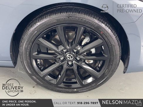 Certified 2025 MAZDA MAZDA3 Carbon image 10