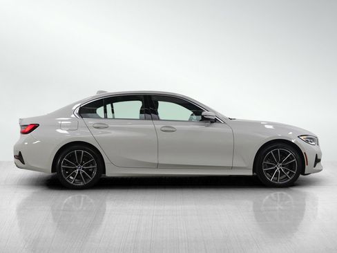 Used 2020 BMW 330i xDrive Sedan w/ Premium Package image 6