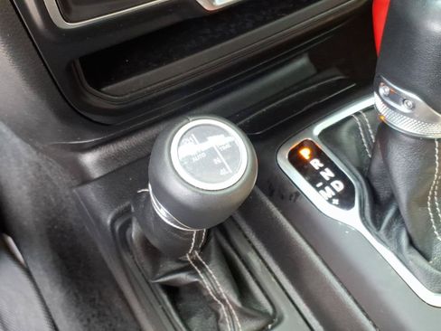 Used 2023 Jeep Wrangler Unlimited Sahara w/ Cold Weather Group AWD/4WD image 9