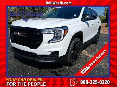 Used 2024 GMC Terrain SLE w/ Driver Convenience Package AWD/4WD image 1