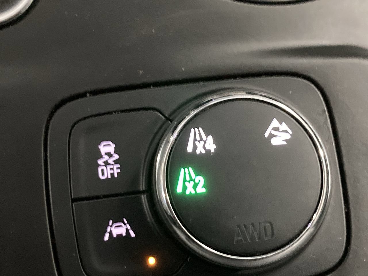 Used 2021 Chevrolet Traverse LT w/ LPO, Floor Liner Package AWD/4WD image 11