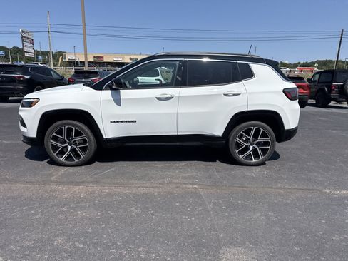 Used 2025 Jeep Compass Limited w/ Elite Group AWD/4WD image 7