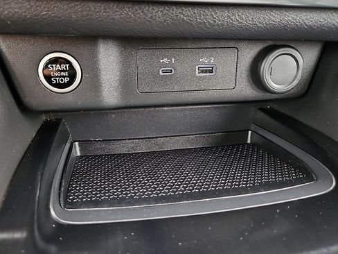 Used 2023 Nissan Rogue S AWD/4WD image 25