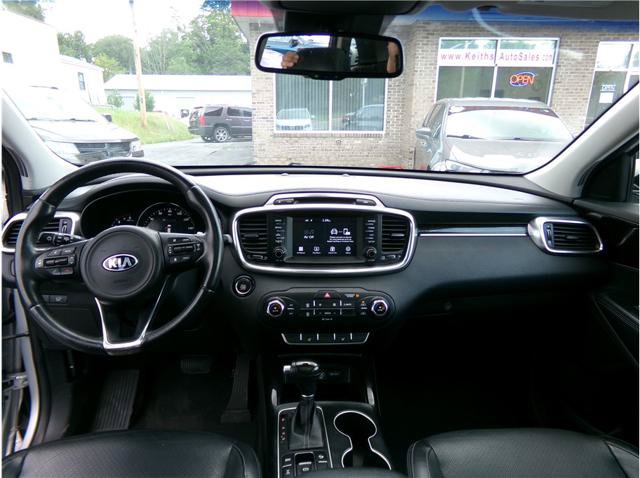 Used 2017 Kia Sorento EX w/ EX Advanced Touring Package AWD/4WD image 8