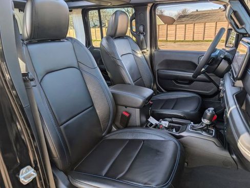 Used 2024 Jeep Wrangler High Altitude image 24