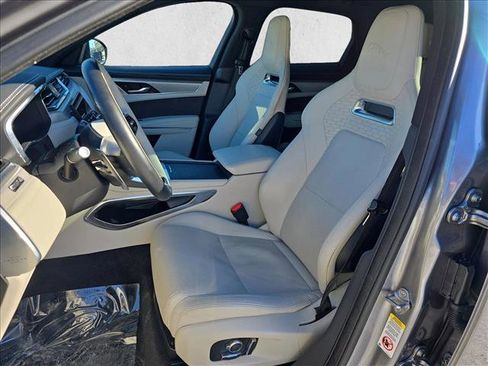 Certified 2025 Jaguar F-PACE R-Dynamic S image 15