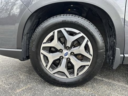 Used 2020 Subaru Forester Premium image 27