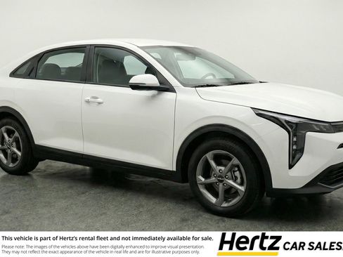 Used 2025 Kia K4 FWD image 1