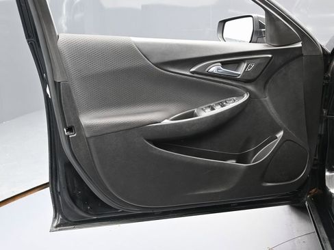 Used 2023 Chevrolet Malibu LT image 38