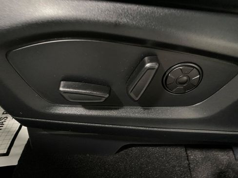 Used 2025 Ford Explorer ST AWD/4WD image 18