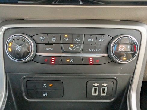 Used 2019 Ford EcoSport Titanium image 24