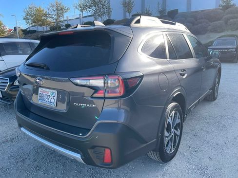 Used 2020 Subaru Outback Limited AWD/4WD image 10