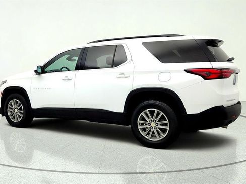 Used 2023 Chevrolet Traverse LT w/ LPO, Cargo Package AWD/4WD image 7