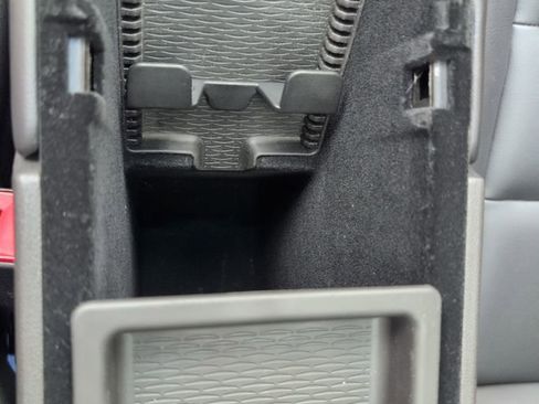 Used 2024 Cadillac XT4 Sport w/ Cold Weather Package image 47