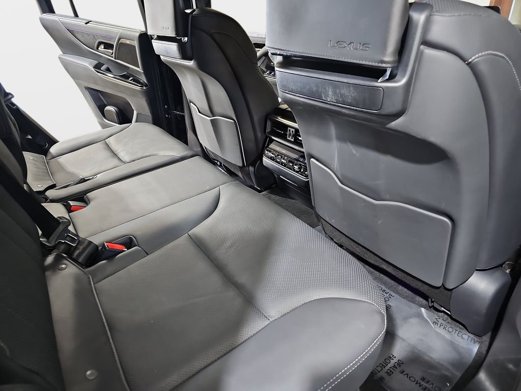 Certified 2025 Lexus LX 600 4WD w/ Appearance Package image 13