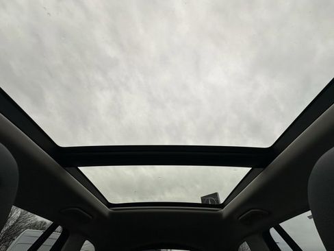 Used 2024 Mercedes-Benz GLS 450 4MATIC image 19