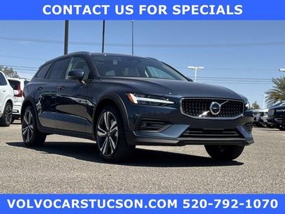 New 2025 Volvo V60 B5 Cross Country Plus w/ Protection Package Premier