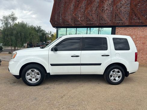 Used 2015 Honda Pilot LX image 2