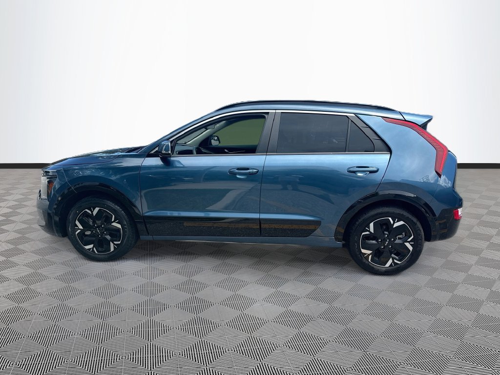 Used 2024 Kia Niro Wind w/ Wind Preserve Package FWD image 9