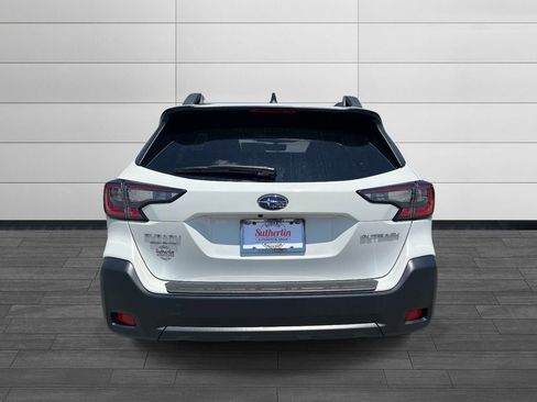 Certified 2025 Subaru Outback Premium w/ Popular Package #1A AWD/4WD image 4