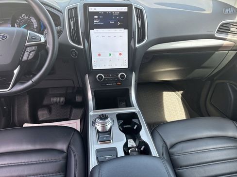 Used 2024 Ford Edge SEL image 21
