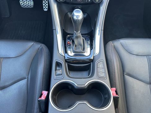 Used 2014 Chevrolet SS image 19