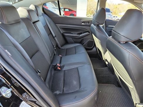 Used 2025 Nissan Altima 2.5 SR image 15