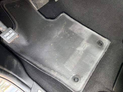 Used 2023 Dodge Durango R/T w/ Blacktop Package image 17