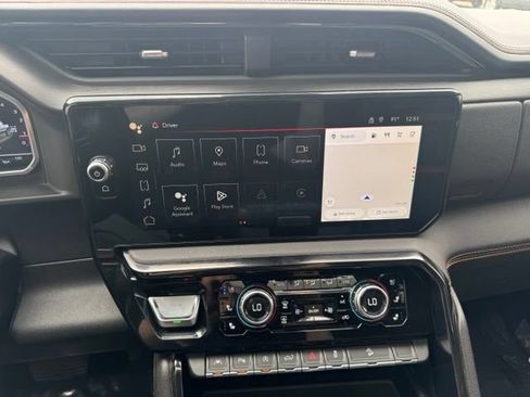 Used 2023 GMC Sierra 1500 AT4 w/ AT4 Preferred Package AWD/4WD image 17