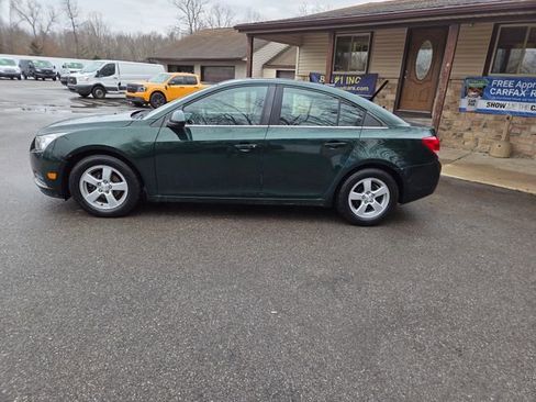 Used 2014 Chevrolet Cruze LT FWD image 3