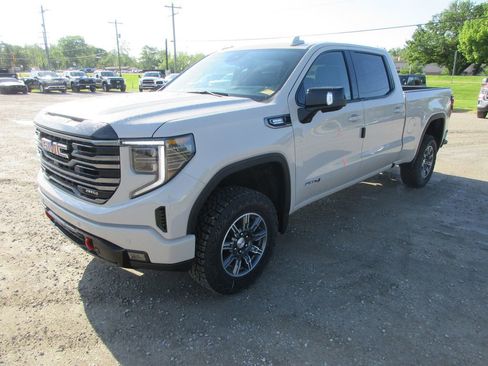 New 2026 GMC Sierra 1500 AT4 w/ AT4 Premium Package AWD/4WD image 11