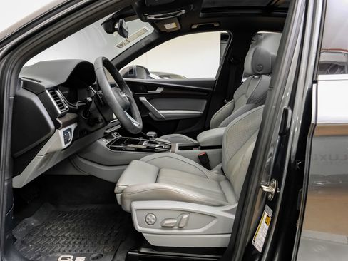 Used 2023 Audi Q5 2.0T Premium Plus w/ Premium Plus Package image 4