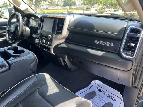 Used 2019 RAM 1500 Laramie image 13