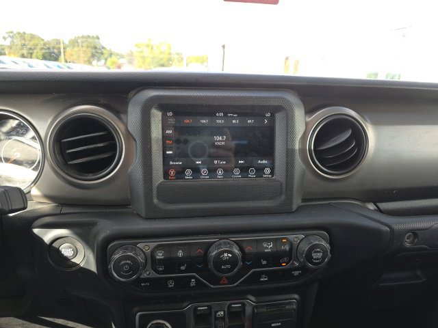 Used 2021 Jeep Gladiator Sport AWD/4WD image 12