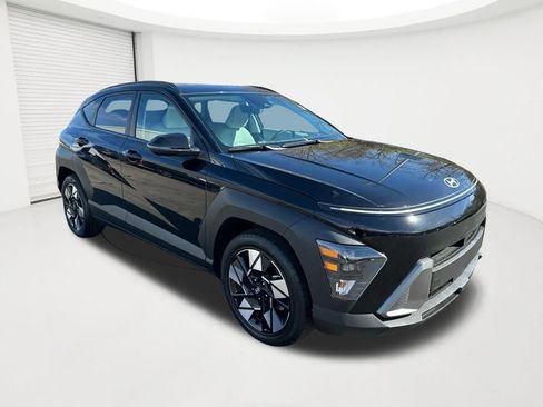 Certified 2024 Hyundai Kona SEL FWD image 3