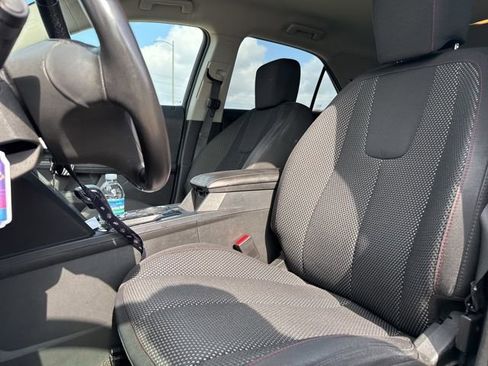 Used 2015 Chevrolet Equinox LT w/ Driver Convenience Package image 9