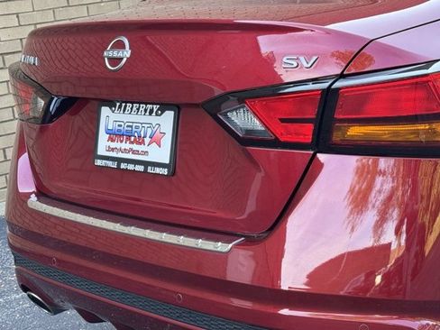Used 2023 Nissan Altima 2.5 SV w/ SV Premium Package FWD image 21