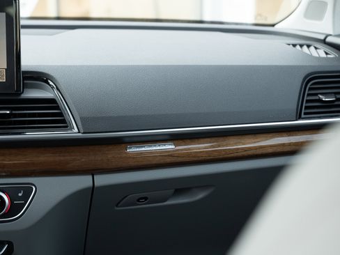 Certified 2023 Audi Q5 2.0T Premium Plus image 15