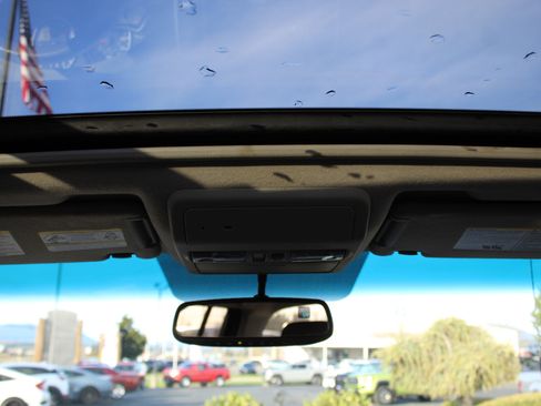 Used 2012 Nissan Frontier PRO-4X image 21