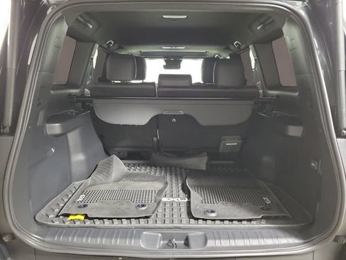 Used 2024 Lexus GX 550 AWD/4WD image 10