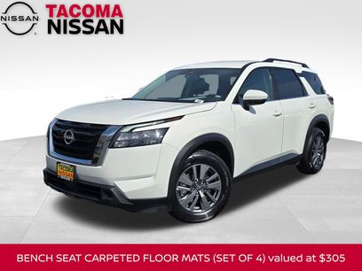 Used 2025 Nissan Pathfinder SV