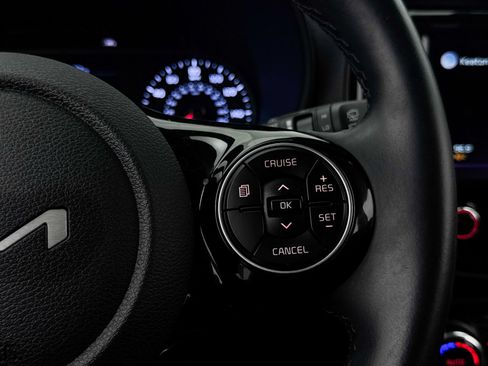 Certified 2022 Kia Soul X-Line FWD image 34