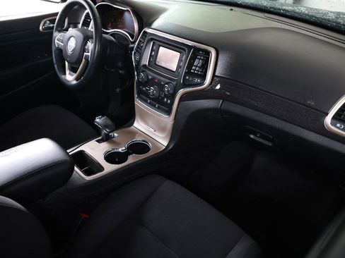 Used 2014 Jeep Grand Cherokee Laredo w/ Quick Order Package 23E AWD/4WD image 16