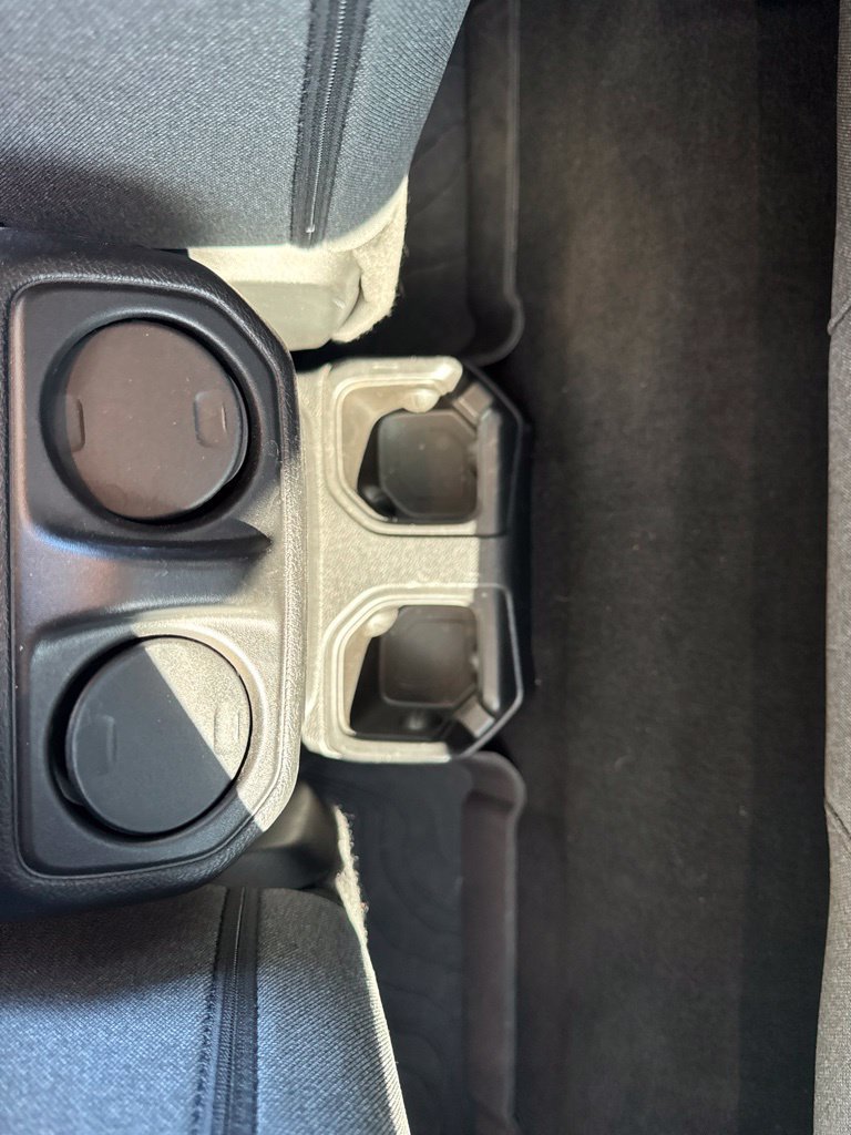 Used 2024 Jeep Wrangler Sport AWD/4WD image 38