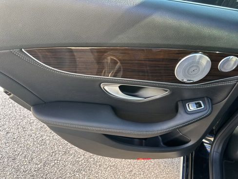 Used 2015 Mercedes-Benz C 300 Sedan image 23
